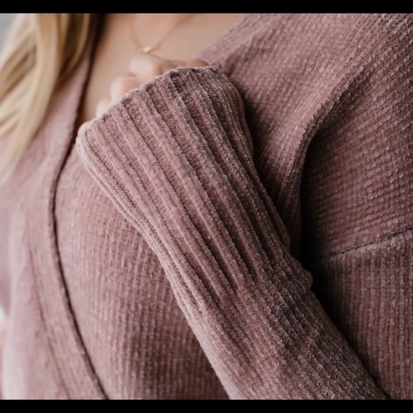 Cozy pink sweater - Picture 2 of 3